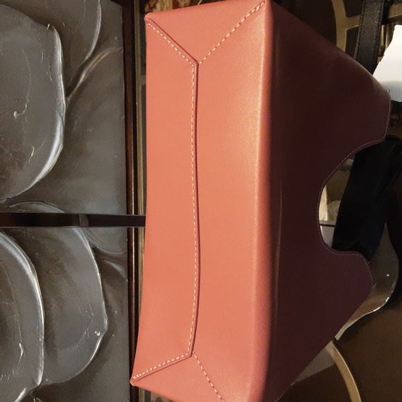 elleme Leather Bucket Bag - New with Tags - Picture 15 of 16